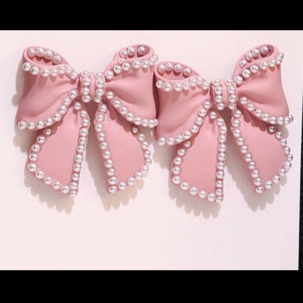 🎀 Beautiful 🎀 Pink 🎀 Bow 🎀 Earrings 🎀 - Picture 1 of 4
